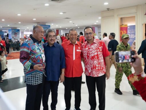 Perpaduan dalaman elemen paling kritikal pastikan UMNO tidak hanyut ditelan zaman – Johari Ghani