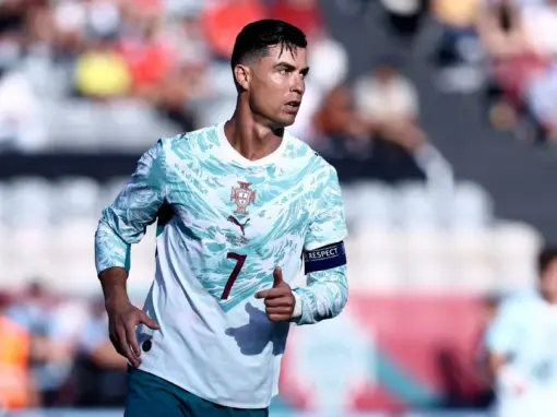 Pentas terakhir Messi, Ronaldo