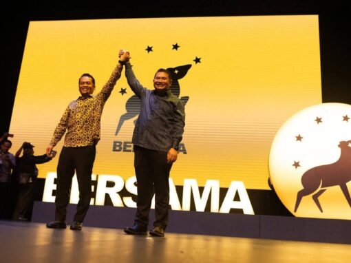 BERSAMA umum calon PRN Johor Jumaat depan, lebih 300 permohonan diterima
